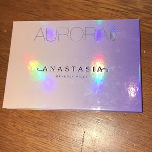 Aurora Anastasia highlight palette!
